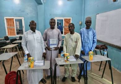 Le vendredi 14 octobre 2022, le proviseur du CSP ALGOZA Monsieur MAMAN DIAMDIA IBRAHIM a valablement soutenu son Master professionnel option Administration Scolaire et Universitaire